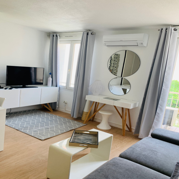 Rental Offers Studio Nice 06000
